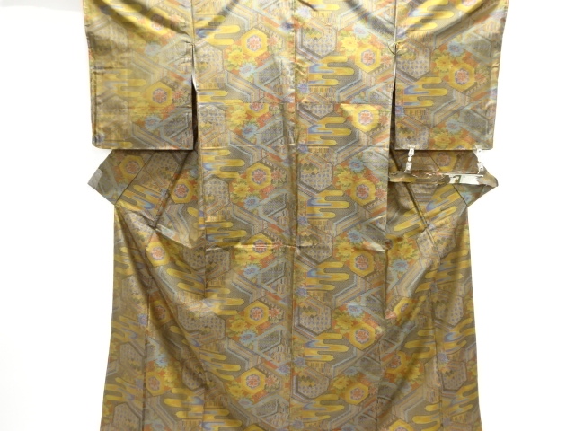 ヱ霞に花亀甲模様織り出し本場泥大島紬着物